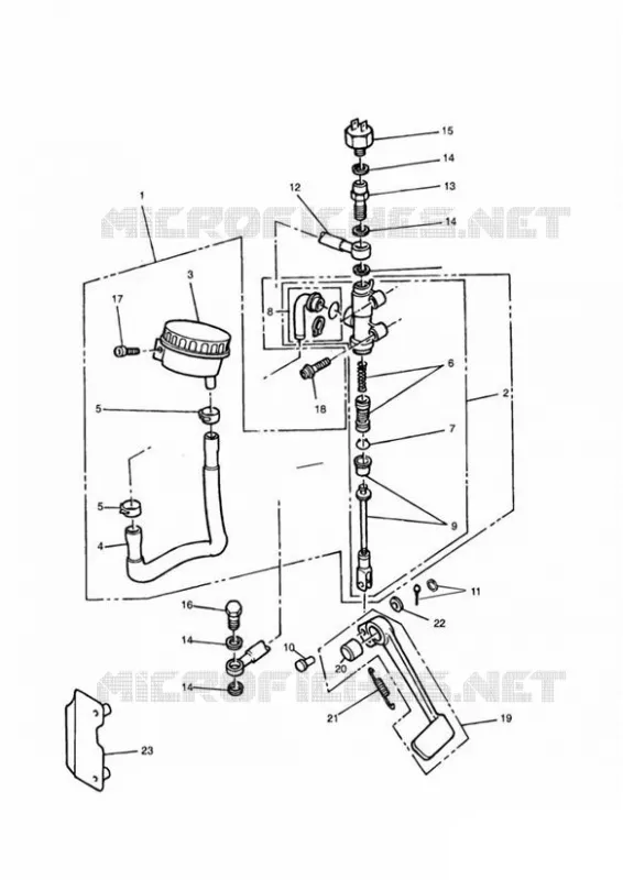 MAITRE CYLINDRE DE FREIN ARRIERE Triumph MOTO Speed Speed-Triple SPEED TRIPLE Carburetor  SPEED TRIPLE Carburetor
